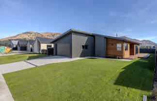 9 Packer Road, Wanaka