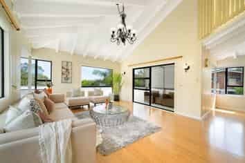 8 Eleanor Place, Blockhouse Bay