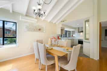 8 Eleanor Place, Blockhouse Bay