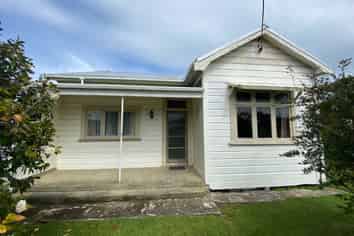 225 Egmont Street, Patea