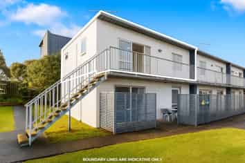 10/41 Anzac Road, Browns Bay