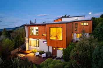 31 Citrus Lane, Enner Glynn