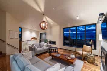 31 Citrus Lane, Enner Glynn