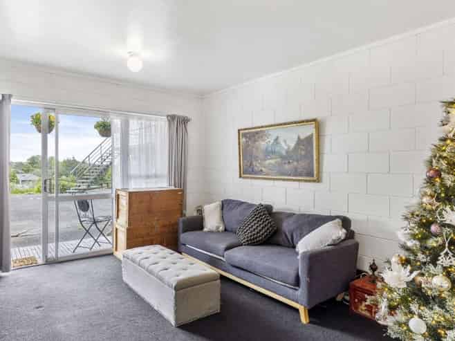 3/19A Verbena Road, Birkdale