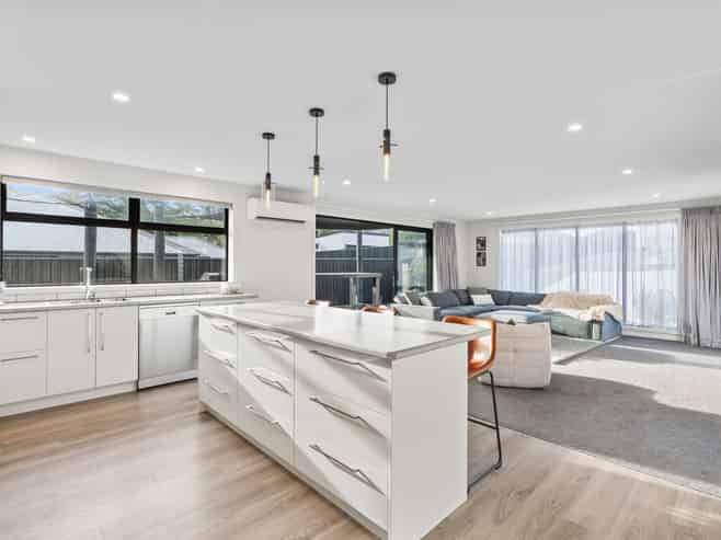 64 Heathfield Drive, Mosgiel