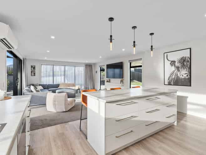 64 Heathfield Drive, Mosgiel