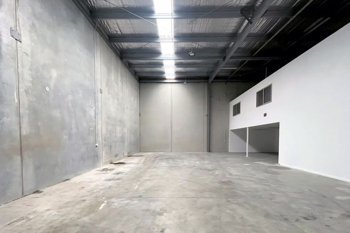 Sophisticated Industrial Opportunity - Vista 5