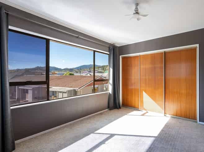 14 Lichfield Street, Stoke