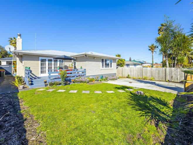 37 Puriri Road, Manurewa