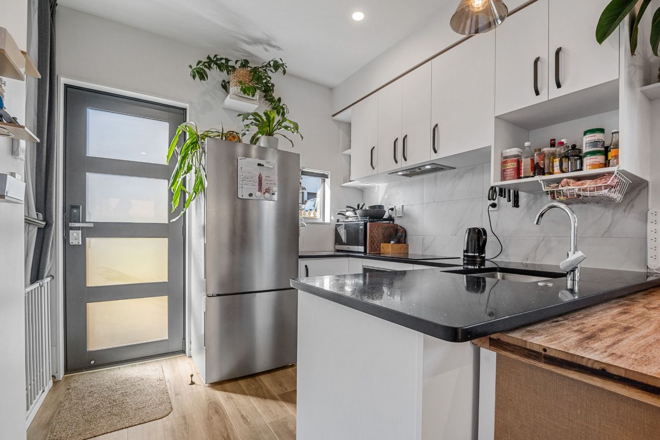 Modern Townhouse Designed for Easy Living! - Widok 6