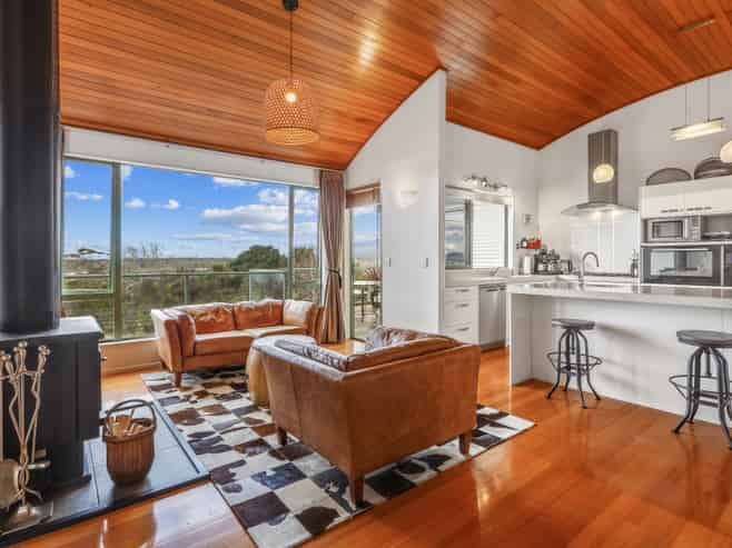 8 Pukeora Way, Mangawhai