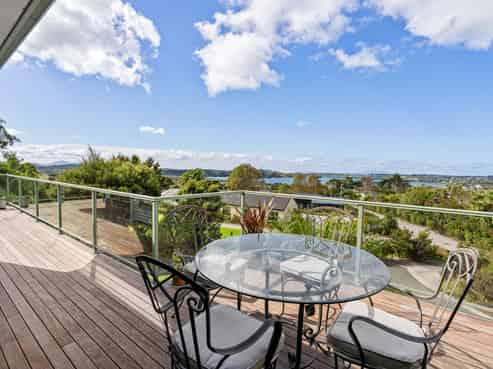8 Pukeora Way, Mangawhai