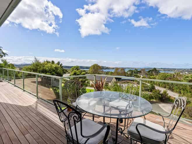 8 Pukeora Way, Mangawhai