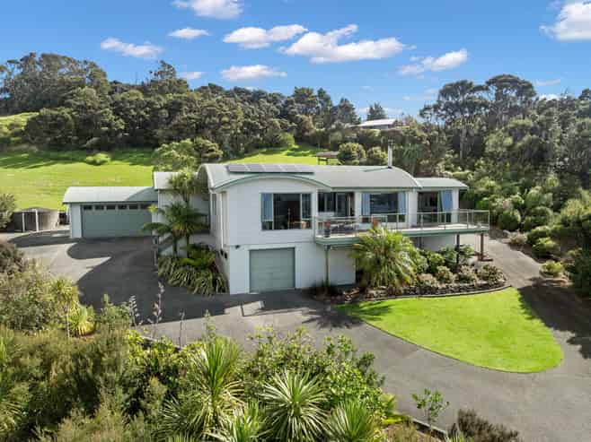 8 Pukeora Way, Mangawhai
