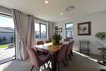 47 Crossley Ave, Woodend