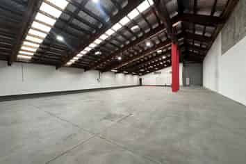 Multi-functional building - with options