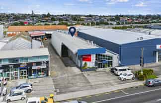 Multi-functional building - with options