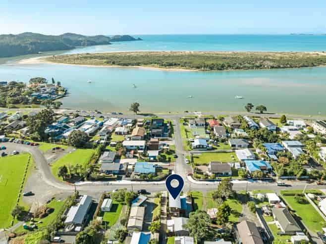 1/27 Kopipi Crescent, Ngunguru