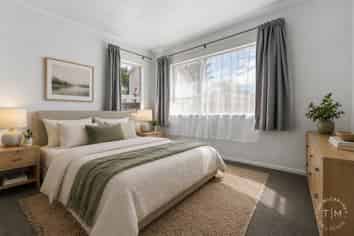 5 De Bloge Place, Clendon Park