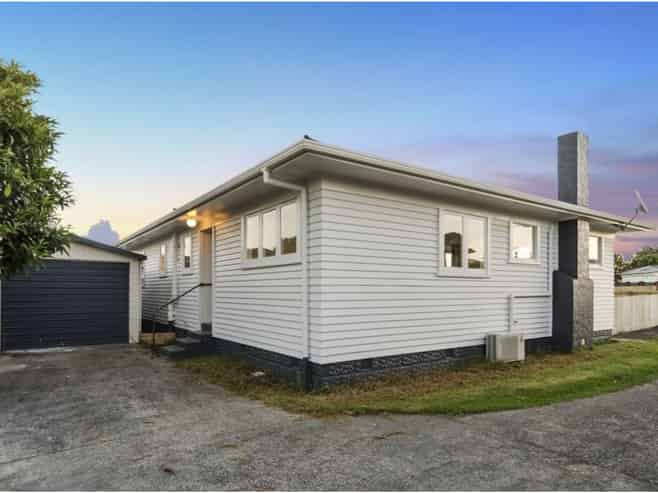 128 Gloucester Road, Manurewa