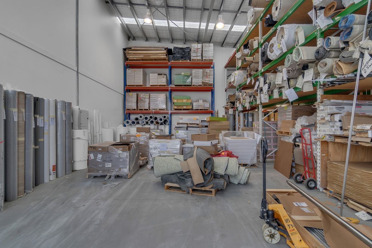 Modern Wigram Warehouse - Bild 5