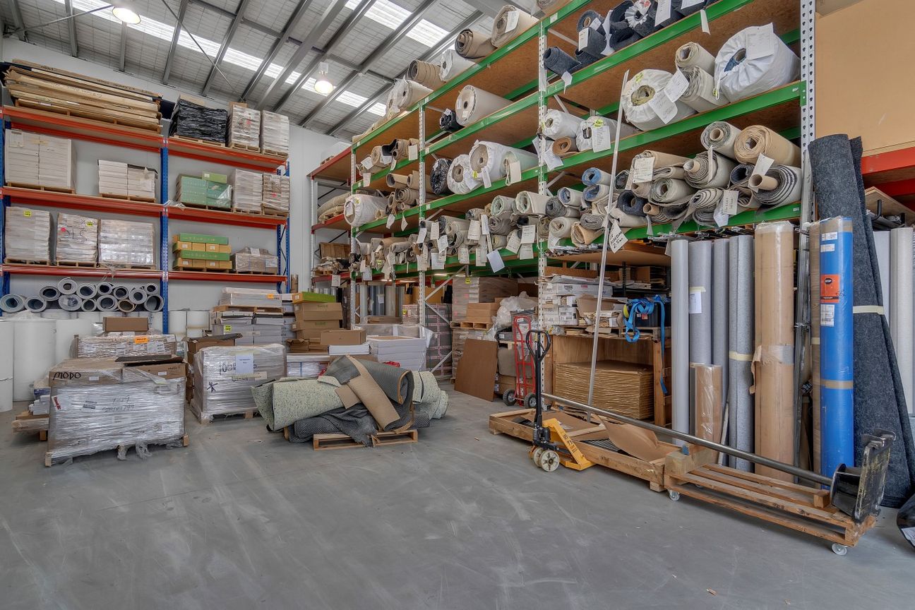 Modern Wigram Warehouse - Bild 6