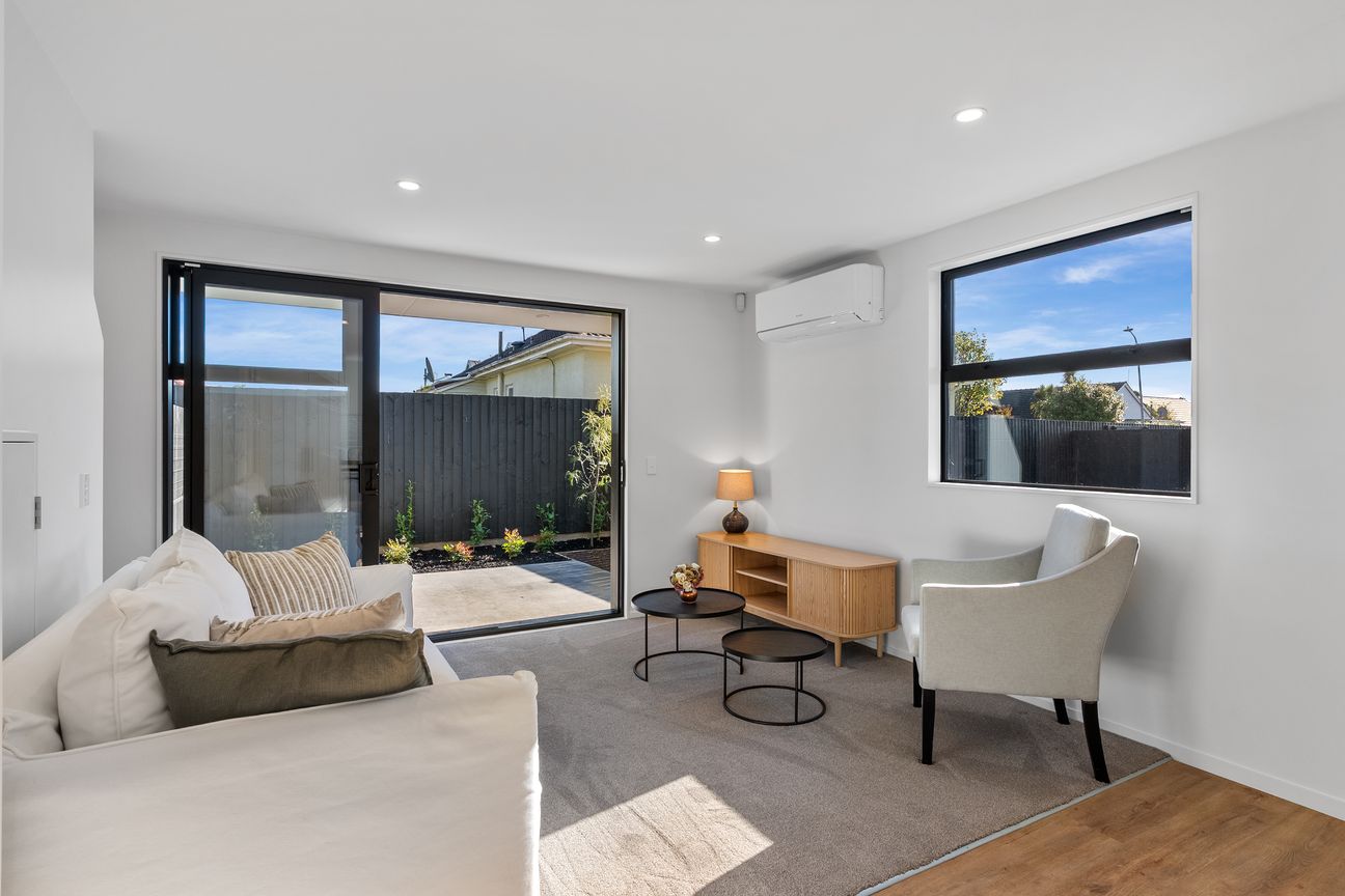 Affordable & So Desirable - Priced From $529,000! - Aanzicht 3