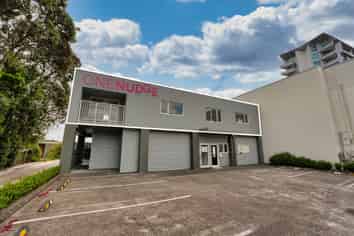 OFFICE WITH BUILDING NAMING RIGHTS