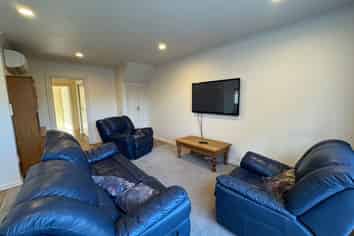 1/75 Huxley Street, Sydenham