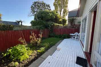 1/75 Huxley Street, Sydenham