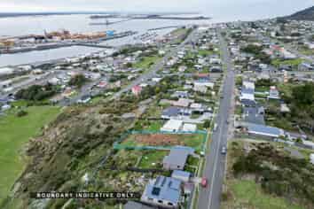 355 Barrow Street, Bluff