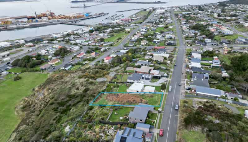 355 Barrow Street, Bluff