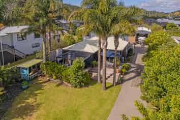 66 Charles Green Drive, Cooks Beach