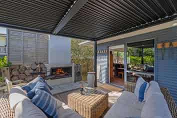 66 Charles Green Drive, Cooks Beach
