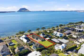 99 Beach Road, Otumoetai
