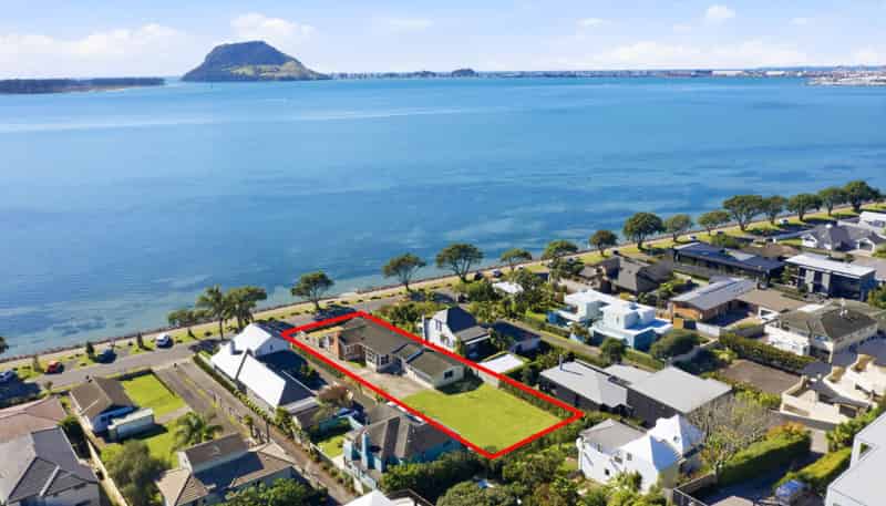 99 Beach Road, Otumoetai