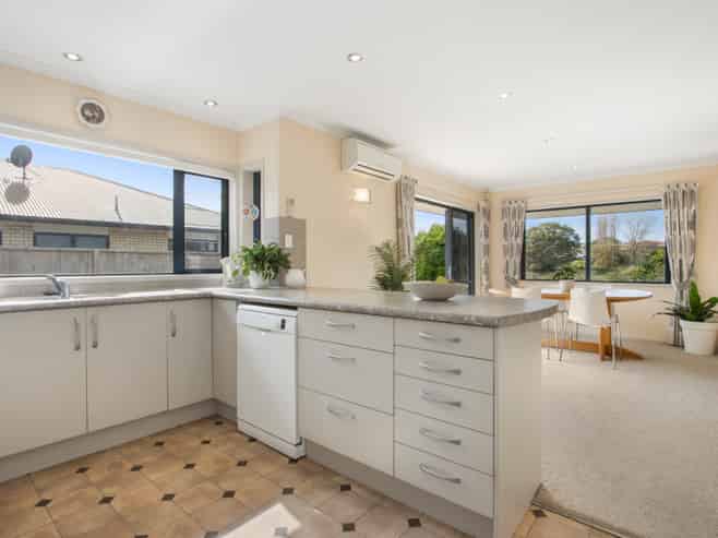 19 Uretara Drive, Katikati