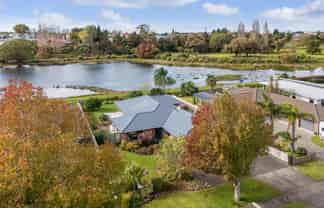 19 Uretara Drive, Katikati