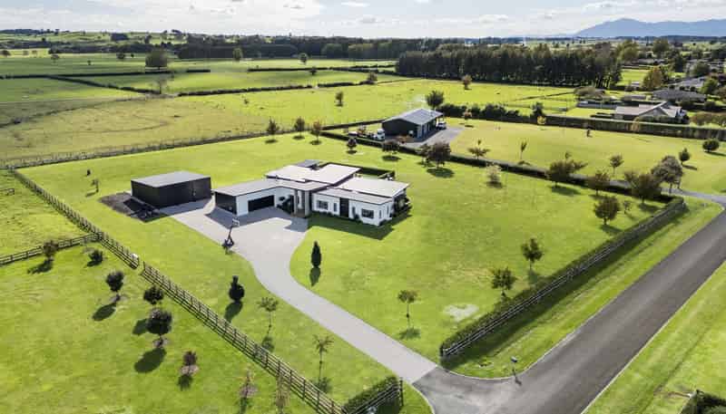 52 James Avenue, Matamata