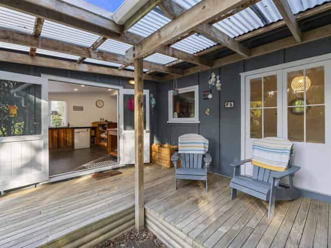 15 East Street, Raglan