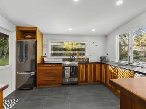 15 East Street, Raglan