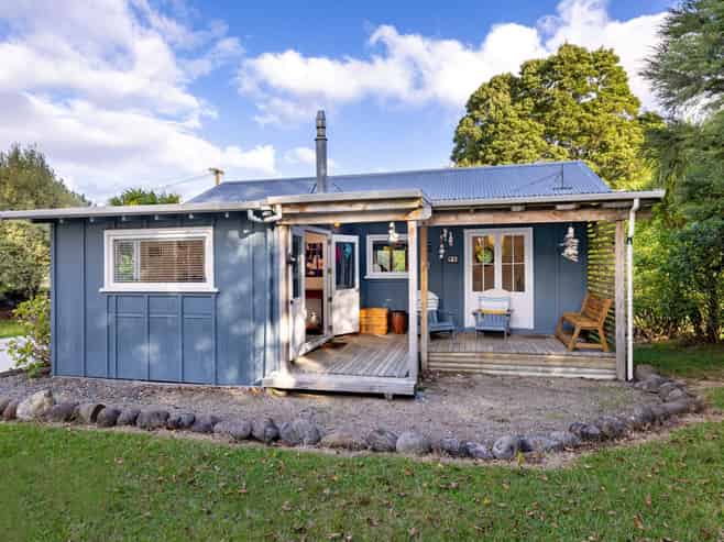 15 East Street, Raglan