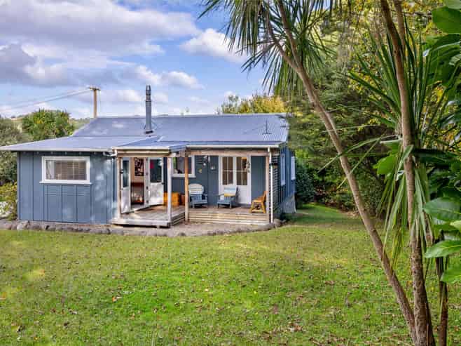 15 East Street, Raglan