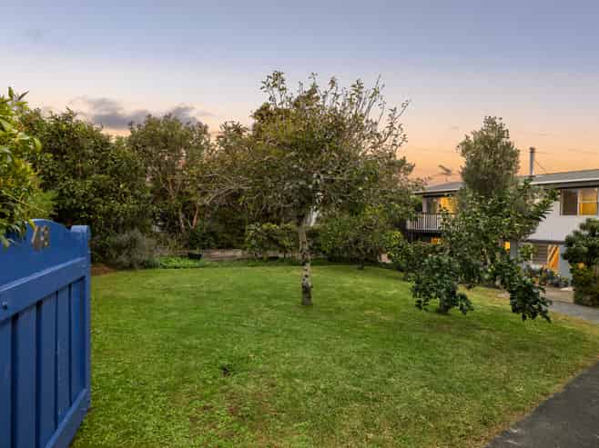 48 Ronald Avenue, Glenbrook