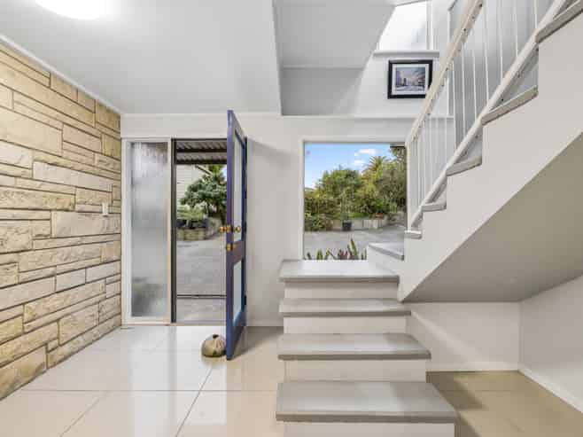 48 Ronald Avenue, Glenbrook