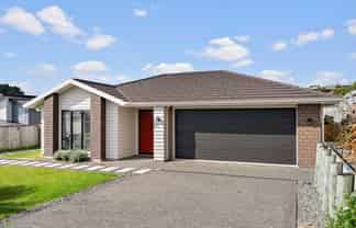 13 John Burke Drive, Aotea