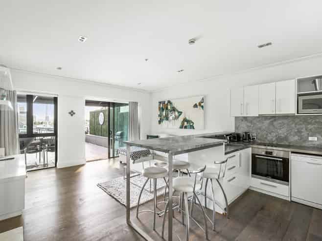 111/85 Customs Street West, Auckland Central