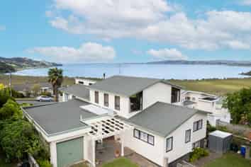 8 Harbour View Road, Onerahi