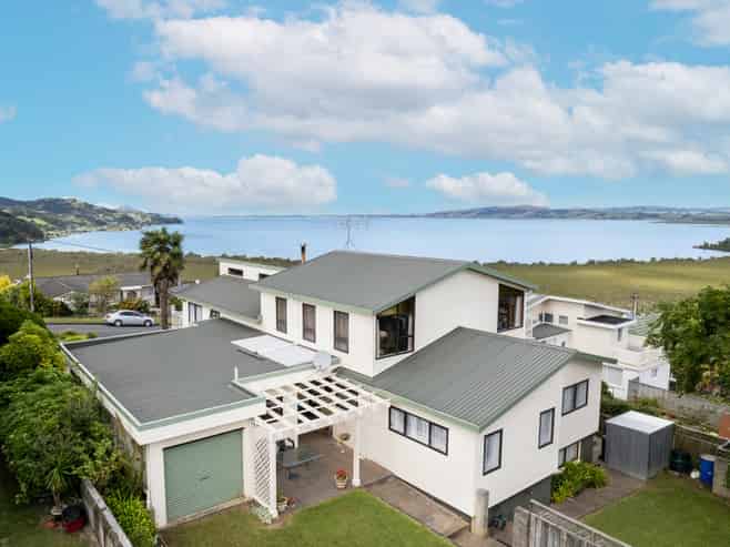 8 Harbour View Road, Onerahi