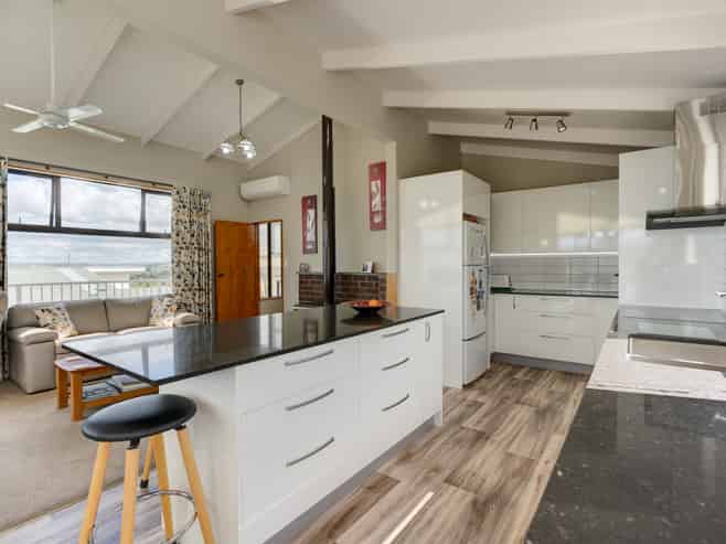 8 Harbour View Road, Onerahi